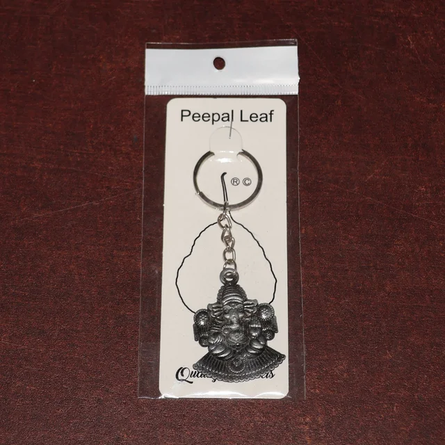Lord Ganesha Keychain – Durable Metal Devotional Accessory