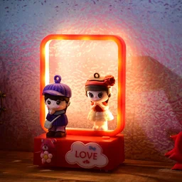 Love Couple LED Figurine Light – Romantic Decorative Lamp