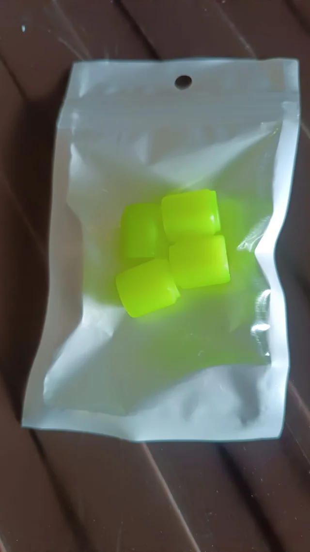 Luminous Tyre Valve Caps – Glow for Night Safety (4 Pcs Set)