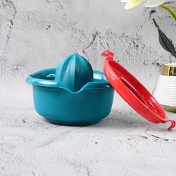 Manual Citrus Juicer – Premium Hand Press with Lock & Strainer