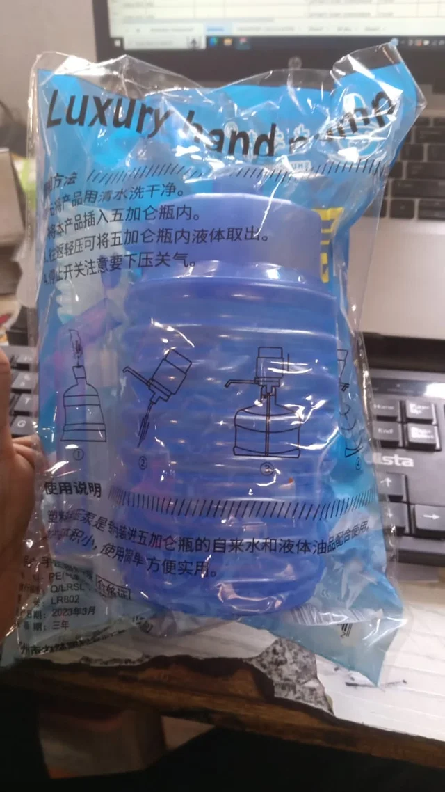 Manual Drinking Water Pump – Portable Dispenser | storenzo