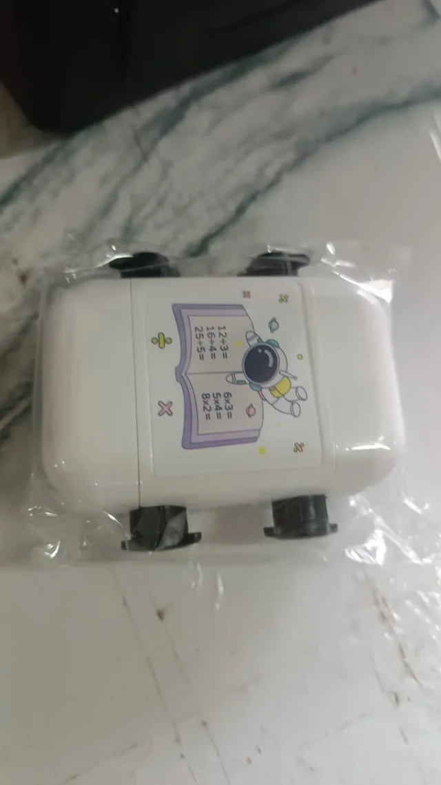 Math Problem Rolling Stamp – Fun Astronaut Educational Toy
