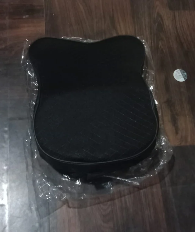 Memory Foam Car Neck Pillow – Ergonomic Support for Driving | Velvet Wheels