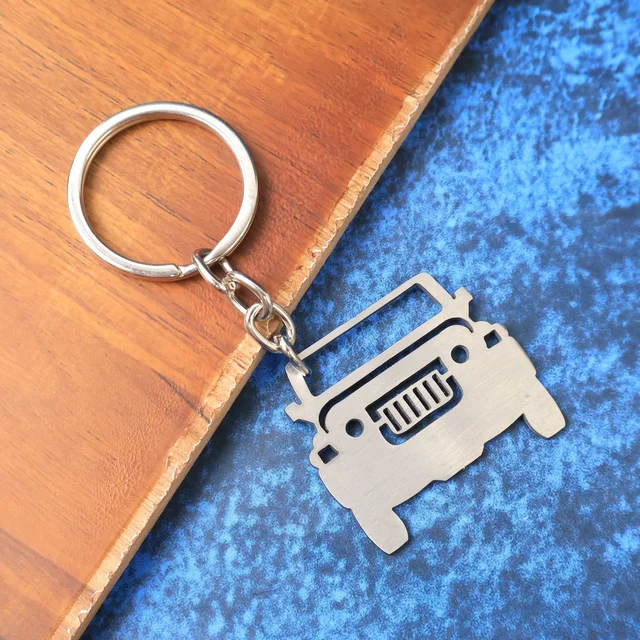 Metal Jeep Shape Keychain – Durable Stainless Steel Accessory