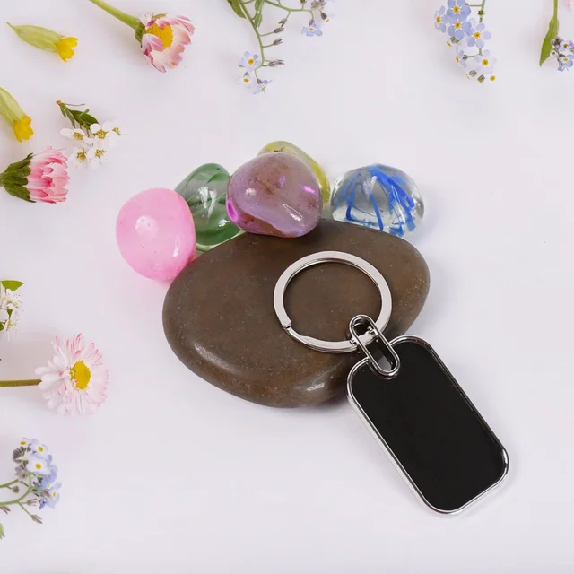 Metal Keyring – Durable Oval Keychain & Handbag Charm | ManVogue
