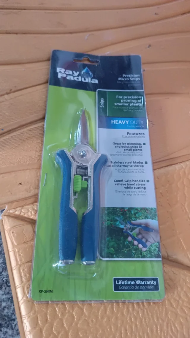 Micro Garden Snip – Ultra-Sharp Pruning Scissors for Precision