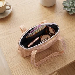 Mini Hand Purse for Girls – Compact and Stylish Zipper Bag