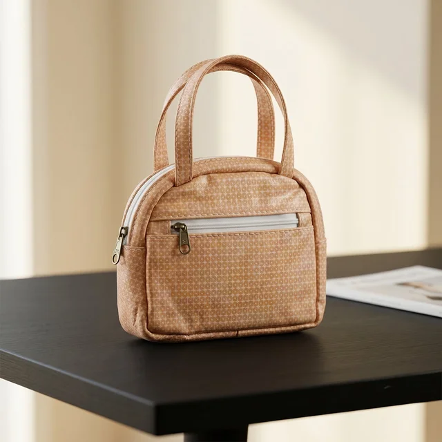 Mini Hand Purse for Girls – Compact and Stylish Zipper Bag