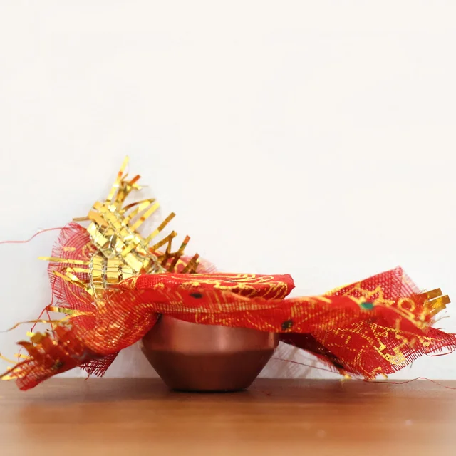 Mini Kalash Pooja Set – Decorative Copper-Style with Cloth Cover
