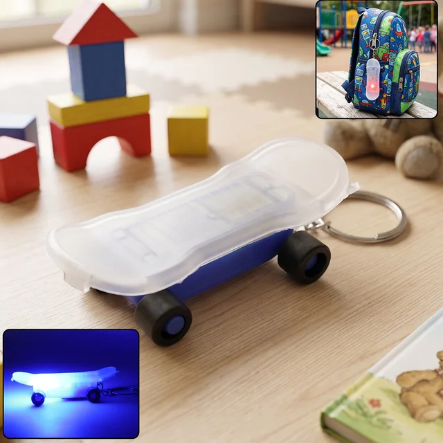 Mini Skateboard LED Keychain – Light-Up Fun Accessory for Keys and Bags