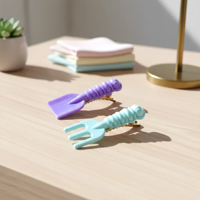 Mini Tool Shape Hair Clips – Stylish 4-Piece Snap Set