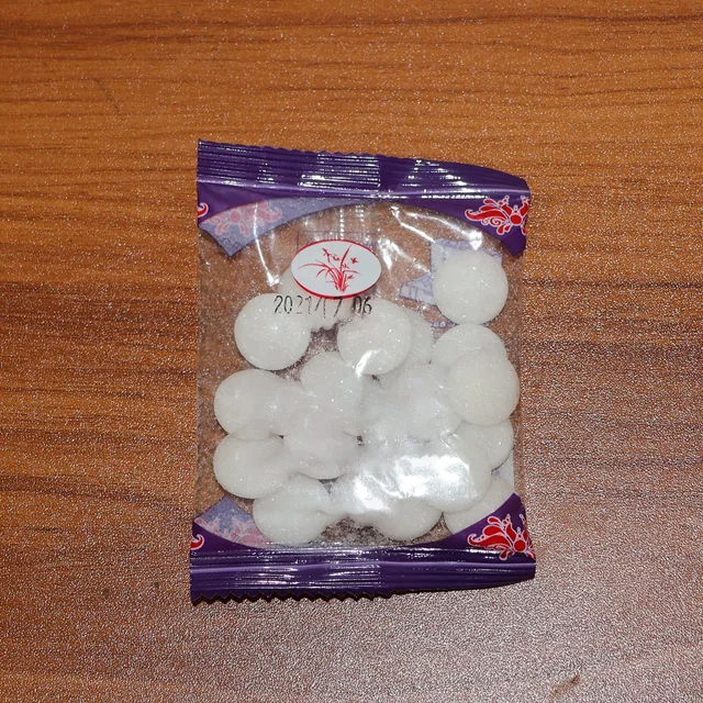 Naphthalene Mothballs – Long-Lasting Cupboard & Wardrobe Protection