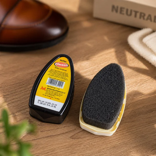 Neutral Shoe Shiner – Instant Shine for Leather Footwear
