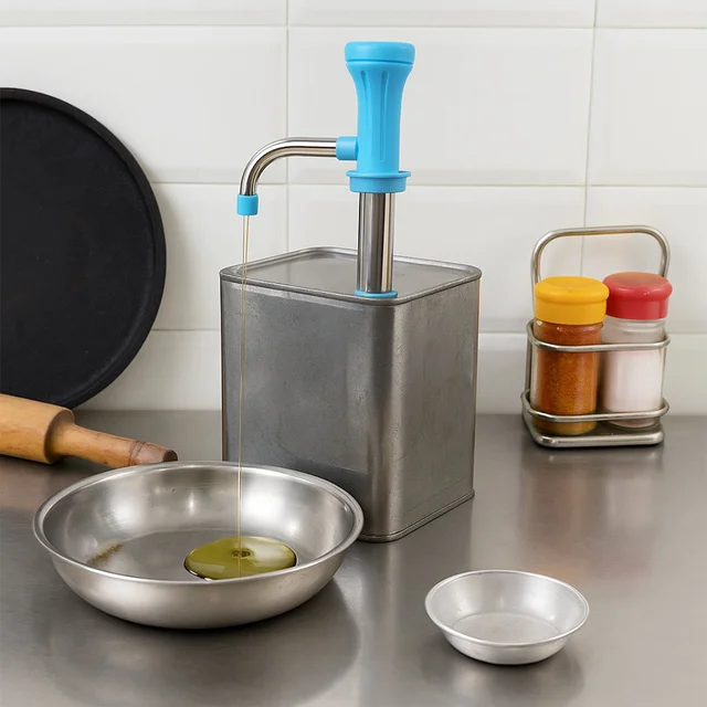 Oil Pump Dispenser – Manual Stainless Steel Kitchen Tool