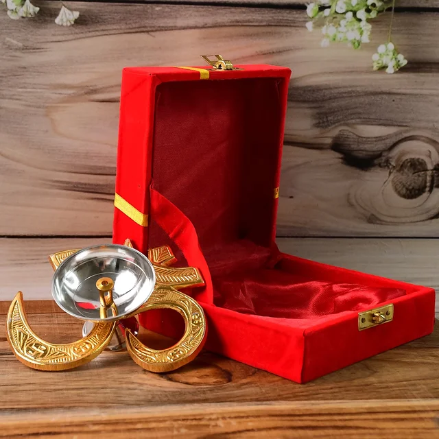 Om Symbol Brass Oil Diya – Elegant Spiritual Puja Lamp