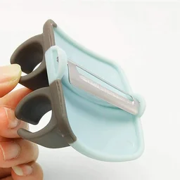 Palm Peeler – Effortless Fruit & Vegetable Peeling | XcelCraft