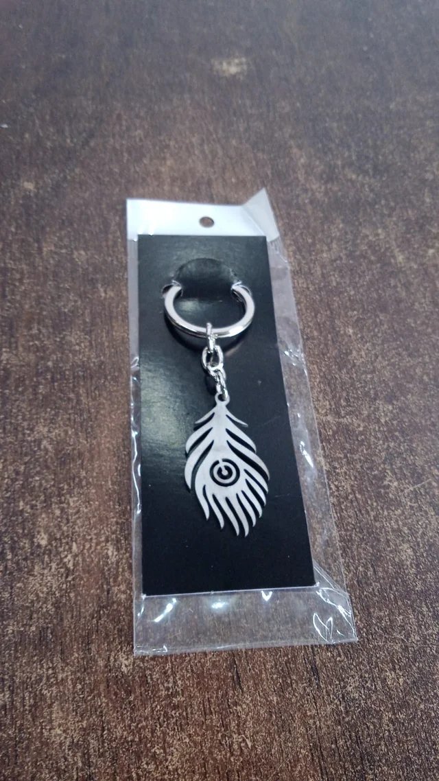 Peacock Feather Keychain – Durable Stainless Steel Design