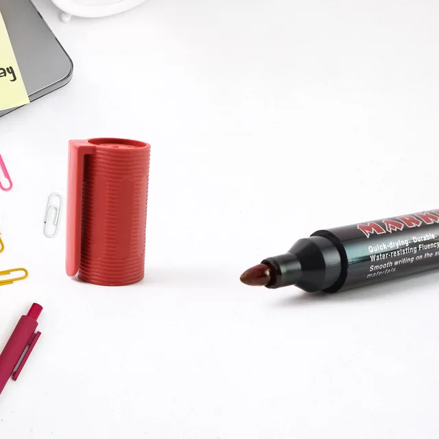 Permanent Red Marker Pen Set – Vibrant Waterproof Ink, 12-Pack
