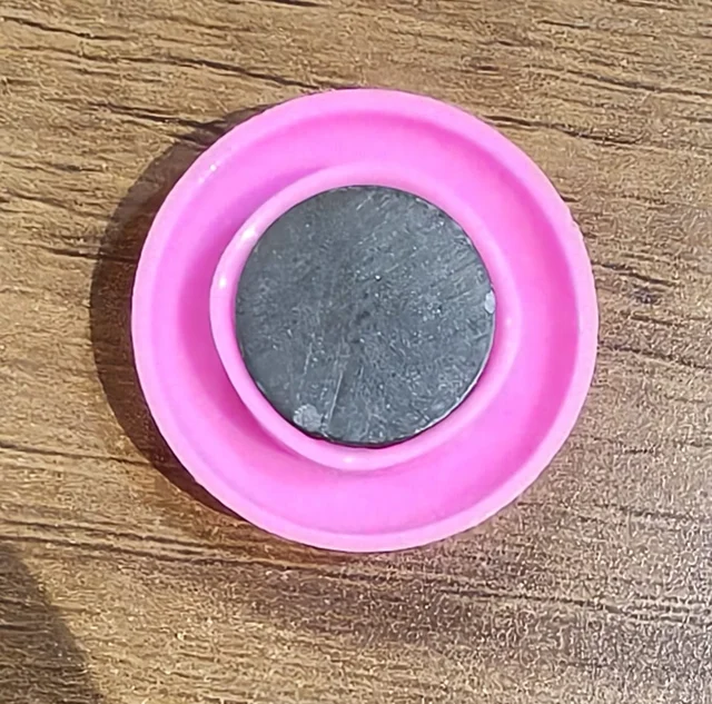 Pink Board Magnet Button – Durable 30mm Plastic Circle