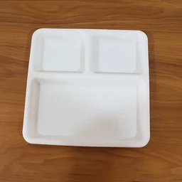 Plastic 3-Compartment Plate – Durable & Portion-Controlled Meal Serving