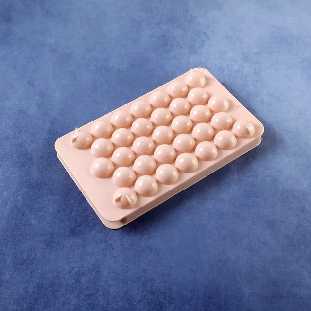 Plastic Ball Ice Cube Tray – Durable & Easy Release with Lid