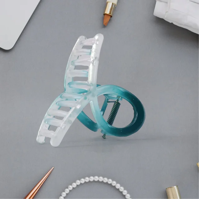 Plastic Hair Clamp – Durable Matte Finish Barrette Clip Set