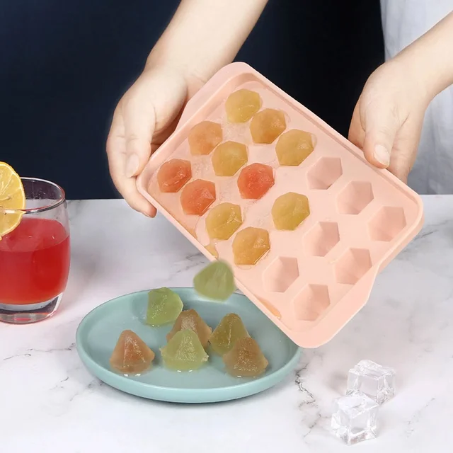 Plastic Ice Cube Tray – 18 Diamond Cavities for Easy Release