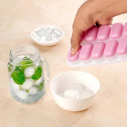 Plastic Ice Cube Tray – Durable with Lid for Easy Freezing