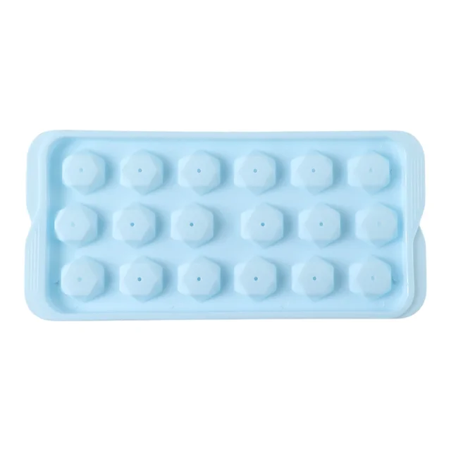Plastic Ice Cube Tray – Multiple Ice Cubes for Quick Freezing