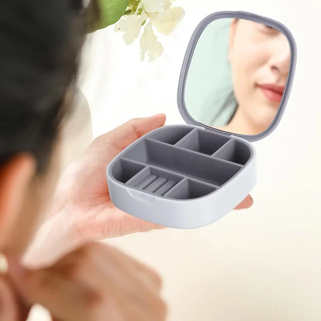 Plastic Jewelry Storage Box – Compact & Travel-Friendly Organizer