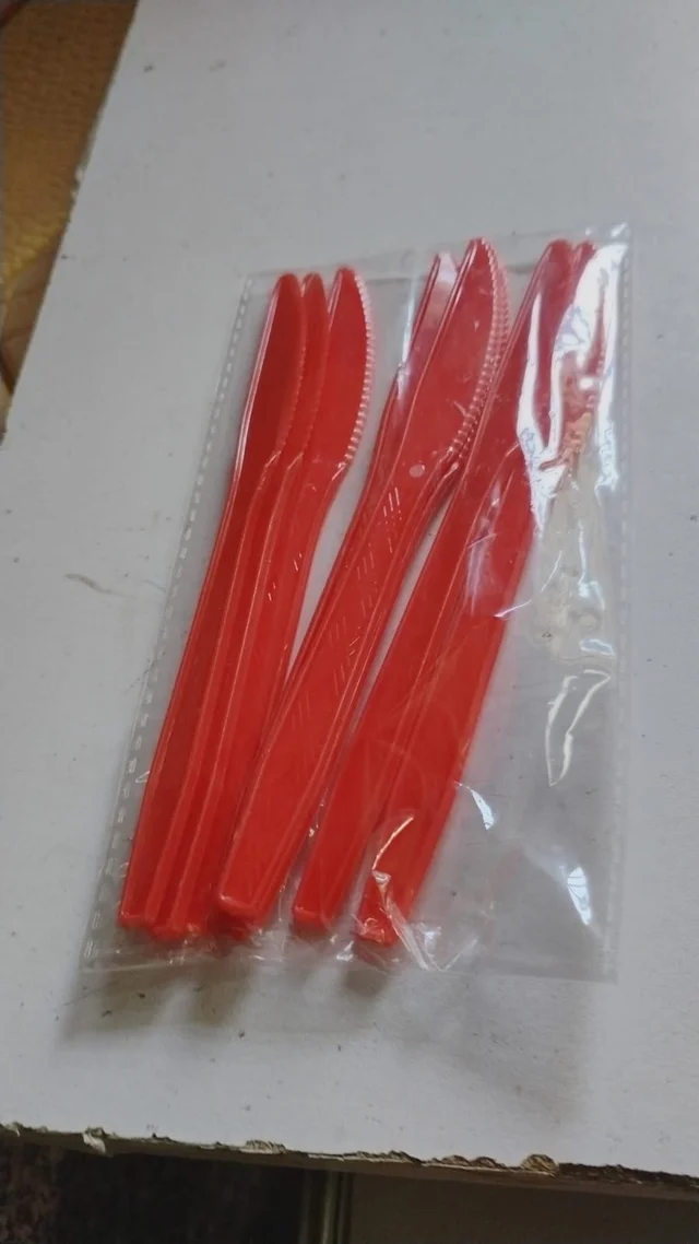 Plastic Knives – Durable Reusable Cutlery Pack of 8