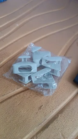 Plastic Triangle Hanger Connector Hooks – Space-Saving Wardrobe Organizer 5 Pcs