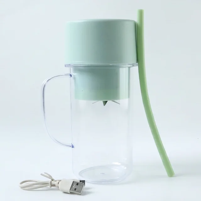 Portable Electric Juicer – Compact & Rechargeable for Fresh Juices