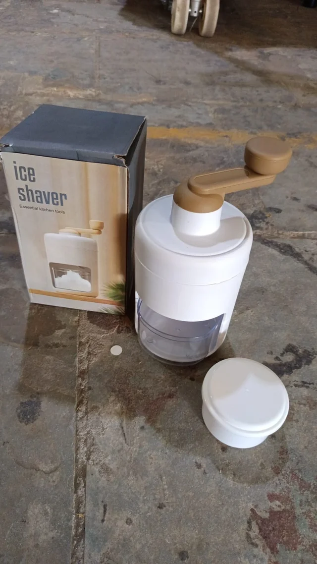Portable Gola Maker – Manual Shaved Ice Machine | Storenzo