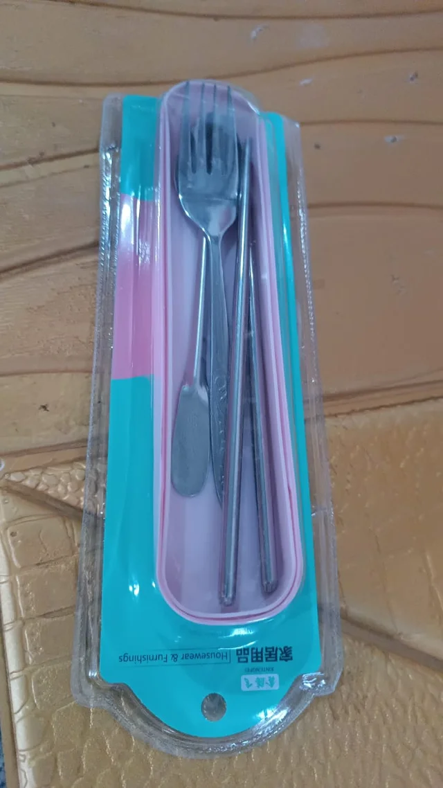 Portable Stainless Steel Cutlery Set – Durable 4-Pc Travel Utensils