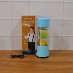 Portable USB Rechargeable Juicer Blender – Travel-Friendly & Efficient