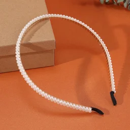 Premium Pearl Embellished Hairband – Elegant & Comfortable Fit