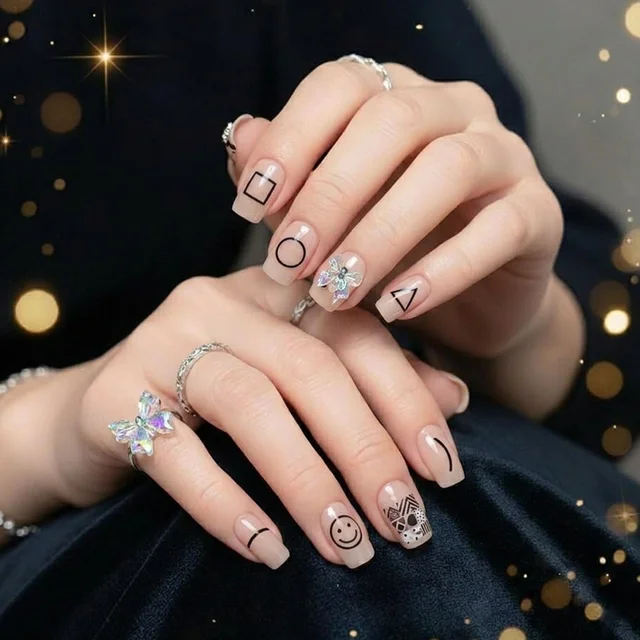 Press-On Nails – Reusable False Nail Set with Strong Glue for Equally Glam Looks (Mix Design)