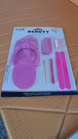 Professional Pedicure Kit – 13 Pc Foot Care Set | Velvet Wipe