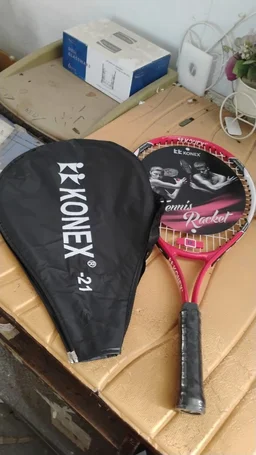 Professional Tennis Racket – Lightweight Aluminum Frame with Cover