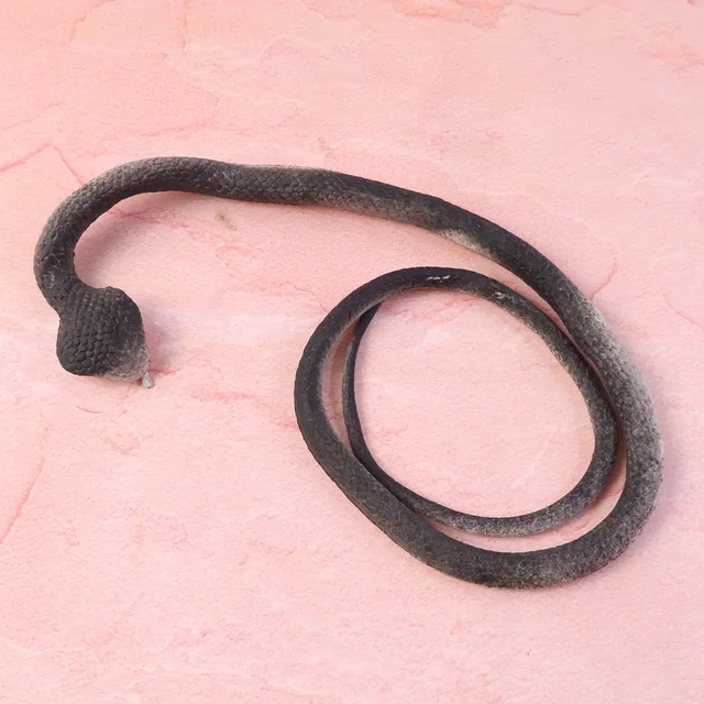 Realistic Dummy Snake Toy – Flexible Kids Prank & Garden Deterrent