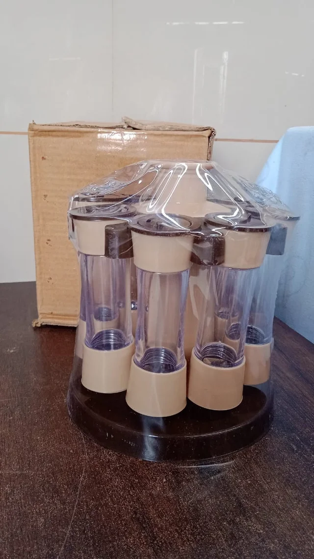 Revolving Spice Rack – 8 Jars for Kitchen & Dining | Tidy Table