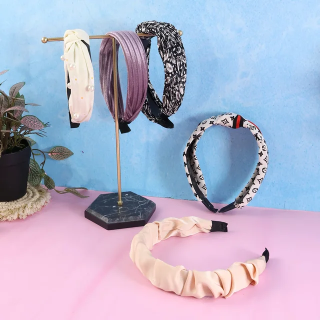 Ribbed Knot Hairband for Women – Soft, Stylish Comfort