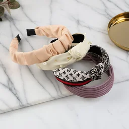 Ribbed Knot Hairband for Women – Soft, Stylish Comfort
