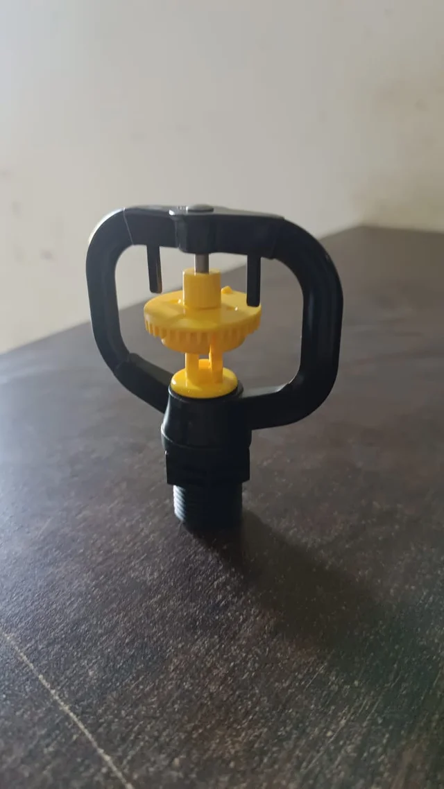 Rotating Sprinkler Nozzle – Efficient Garden Watering | Grow Garden Tools
