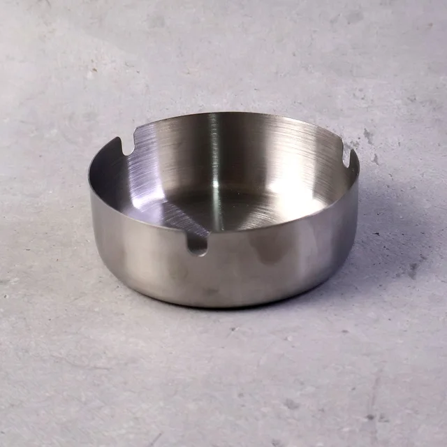 Round Tabletop Cigarette Ashtray – Multi Rest Slots & Stable Base
