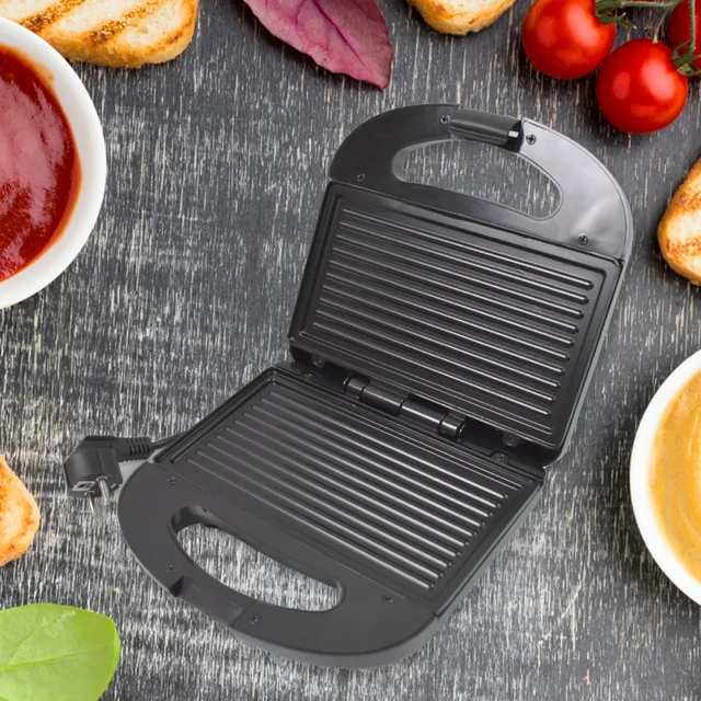 Sandwich Maker – Non-Stick Plates, Easy Use & Indicator Lights | ChefMates