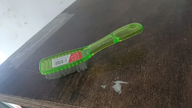 Scrubbing Brush – Multi-Purpose Shoe & Clothes Cleaner | Velvet Wipe