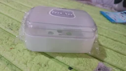 Self-Draining Soap Dish – Portable & Leakproof | VelvetBubbles