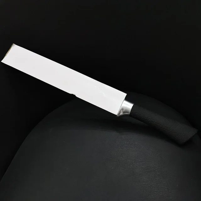 Serrated Bread Knife 32 cm – Ergonomic Grip for Smooth Slicing